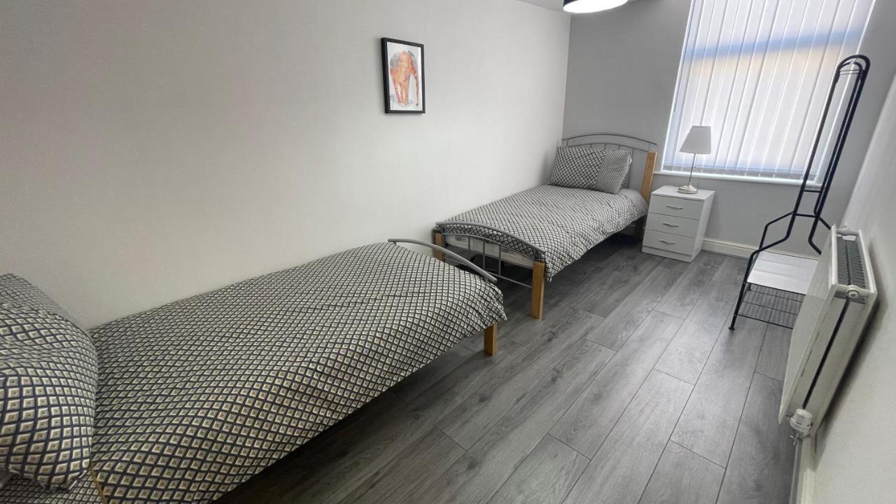 Ryan Air I Bnb - Lfc Apartments 利物浦 外观 照片